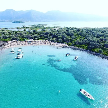 Magical View 1 Asproneri, * Kamena Wurla