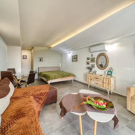 Magical View 1 Asproneri, *